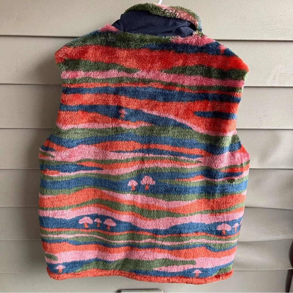 Urban Outfitters Without Walls Multicolor Rainbow Mushroom‎ Fleece Vest Mens L